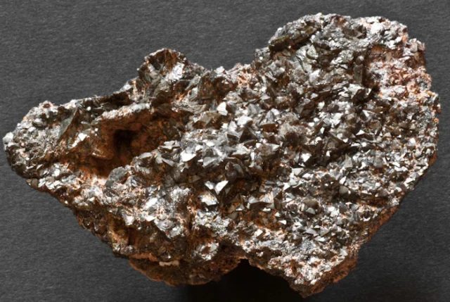 Descloizite