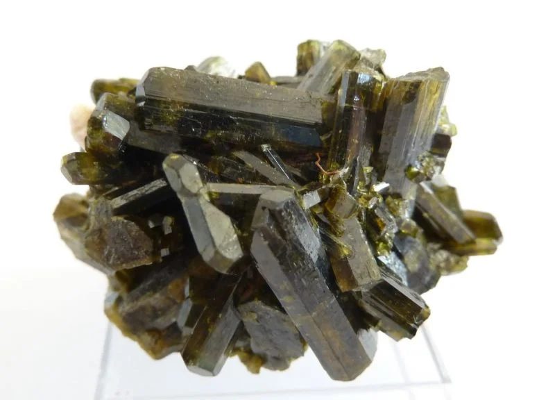 Mineral photo of Epidote from locality Sobotín, Pfarrerb, Czech Republic