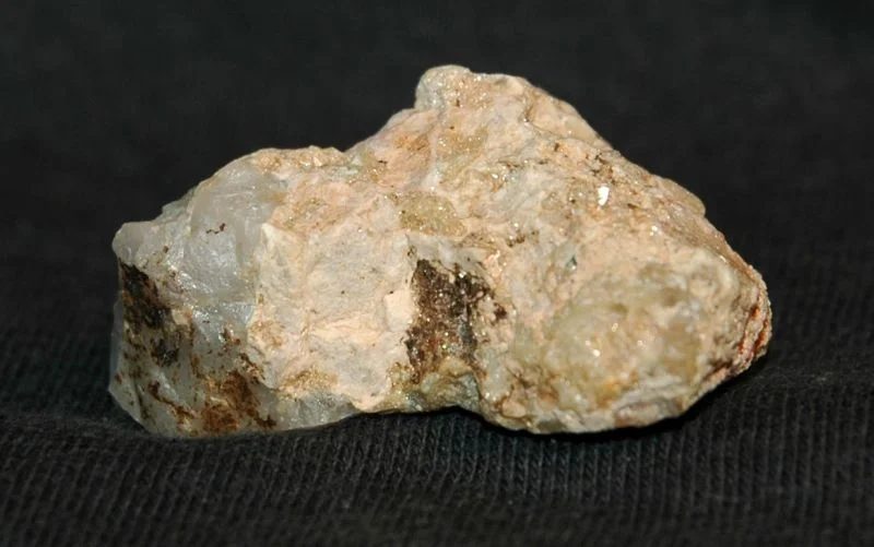 Hydroxylherderite
