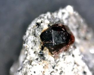Mineral photo of Almandine from locality Zlatý Chlum u Jeseníku, Czech Republic
