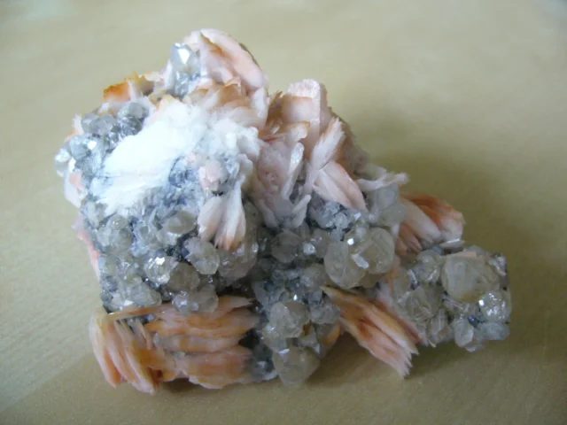 Mineral photo of Baryte, Cerussite from locality Mibladen, Morocco