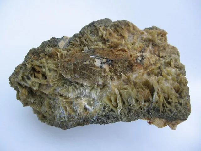 Mineral photo of Clinozoisite from locality Markovice, Czech Republic