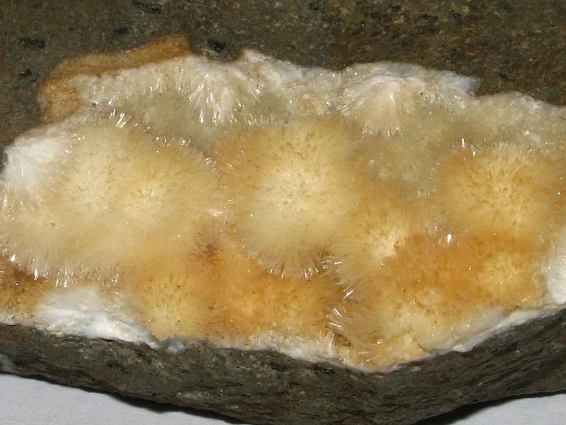 Mineral photo of Natrolite from locality Dobrná, Czech Republic