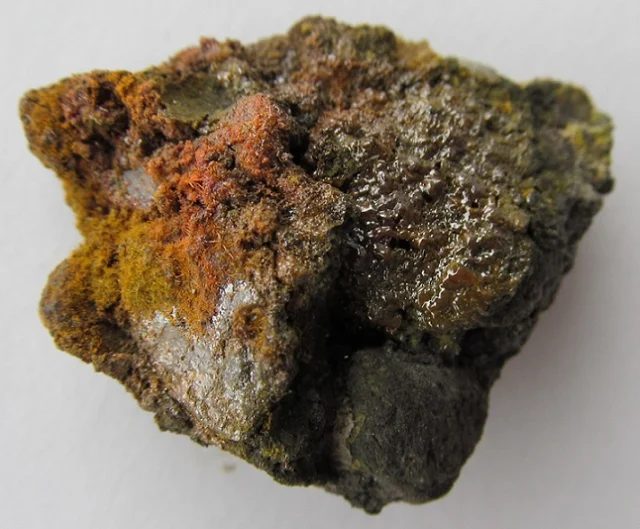 Alacranite, Realgar