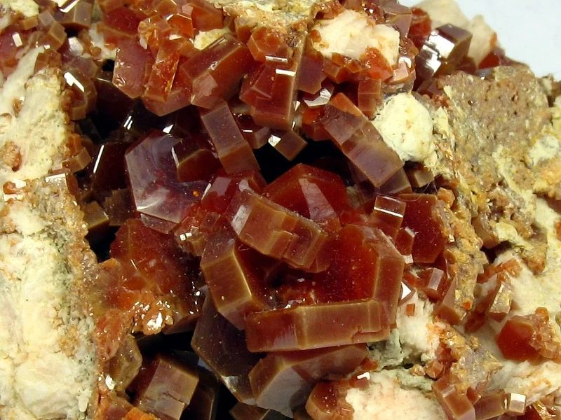Mineral photo of Vanadinite from locality Mibladen, Morocco