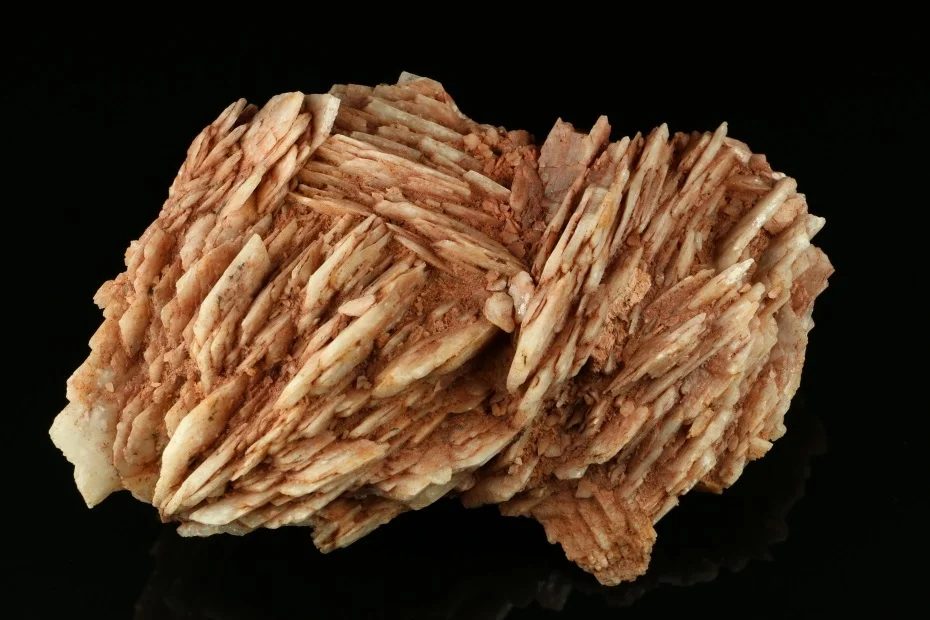 Mineral photo of Baryte from locality Dřínová, Czech Republic