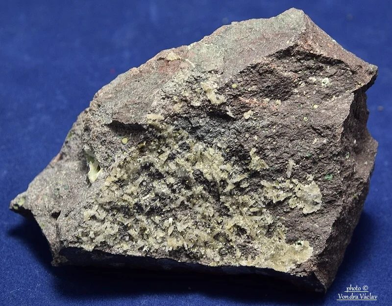 Mineral photo of Harmotome from locality Studenec, Czech Republic