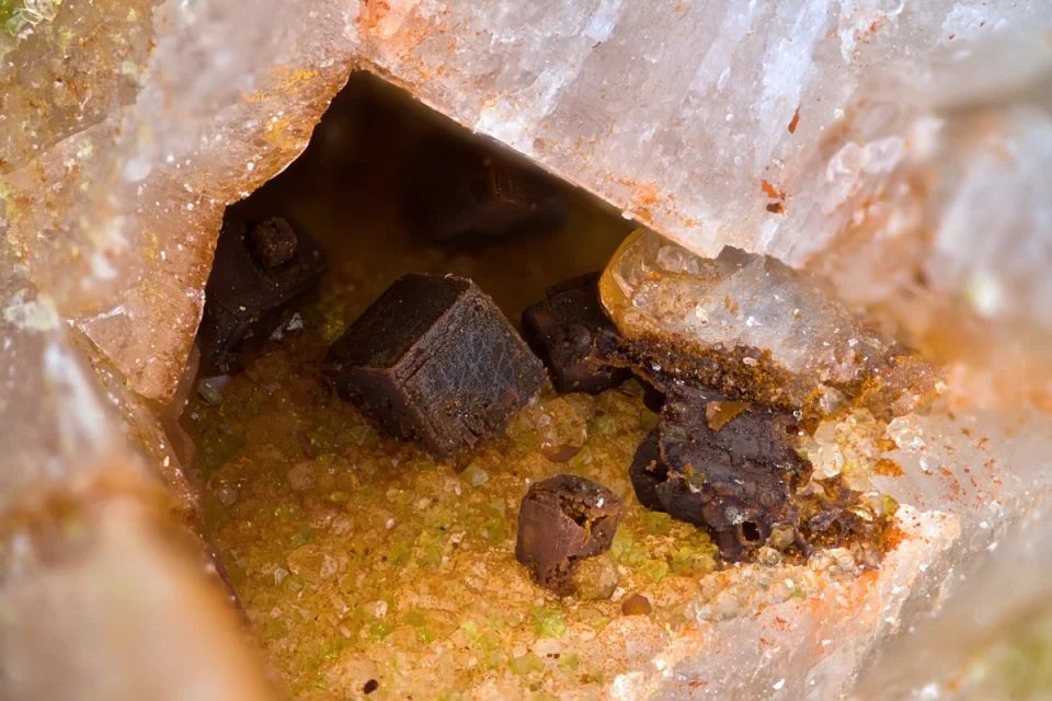 Bariopharmacosiderite